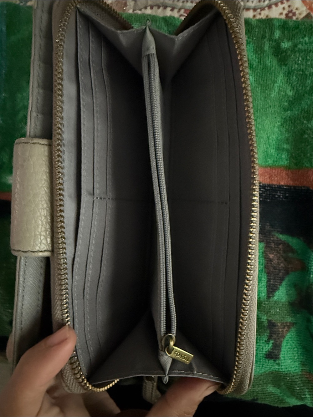 Fossil Pebbled Leather Wallet in Light Gray Taupe - Picture 4 of 4